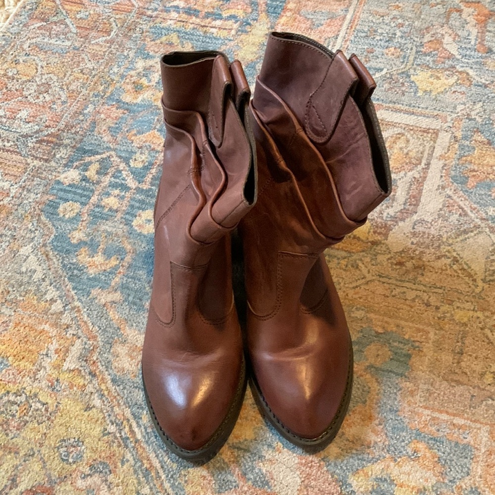 Arturo Chiang Boots